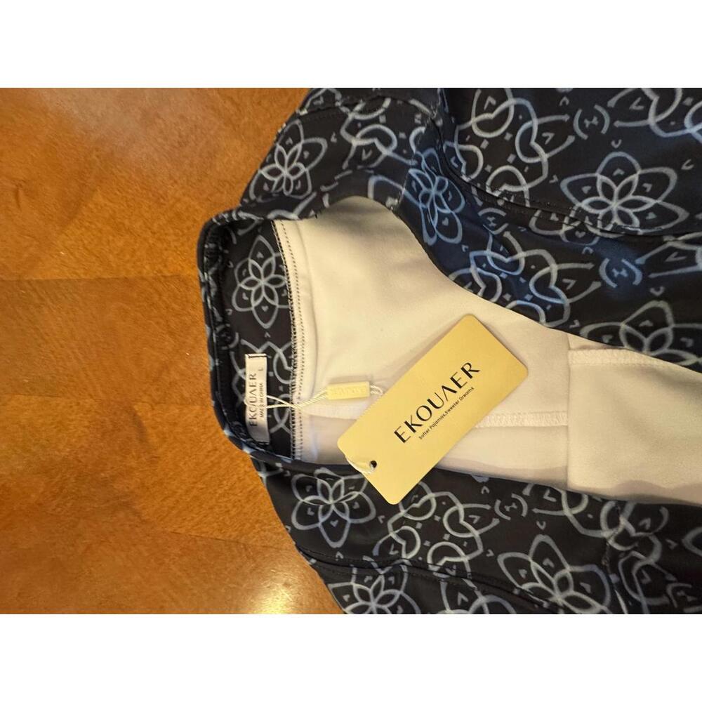 Navy and White Floral Patterned Women's Skirt - Picture 5 of 6